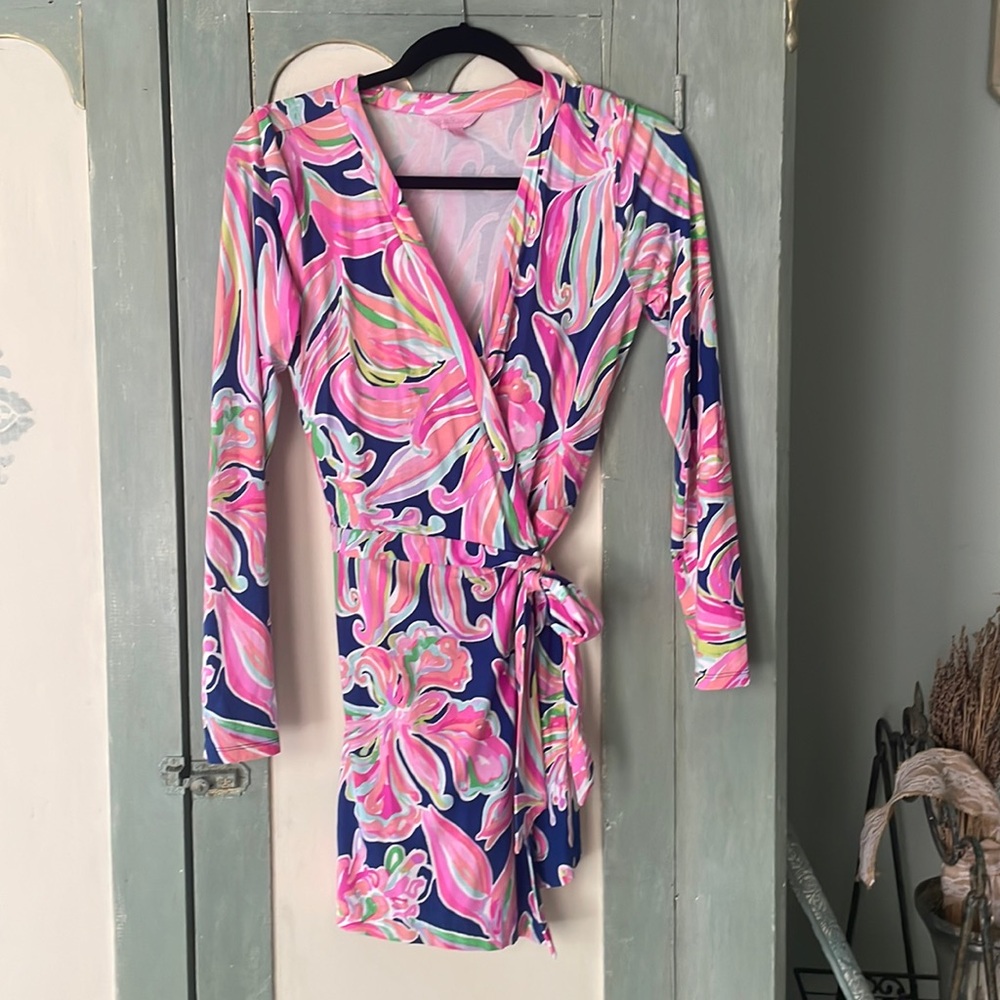 Lily Pulitzer long sleeve wrap romper size small